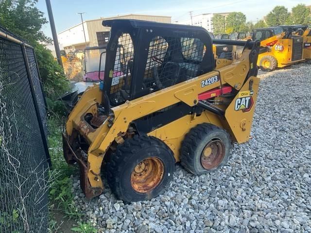 CAT 242D3 Kompaktlastere