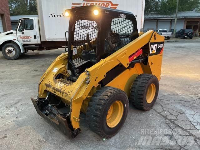 CAT 246D Kompaktlastere
