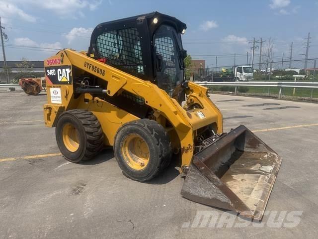 CAT 246D Kompaktlastere