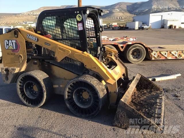 CAT 246D3 Kompaktlastere