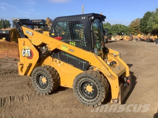CAT 272D3 Kompaktlastere