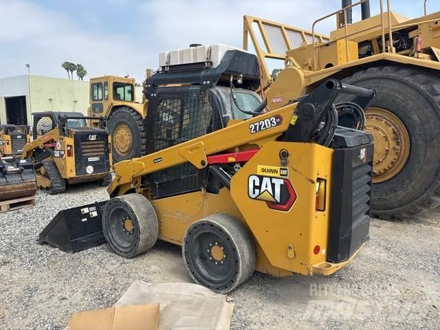 CAT 272D3 XE Kompaktlastere