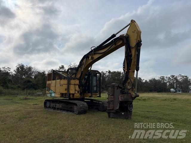 CAT 321D Beltegraver