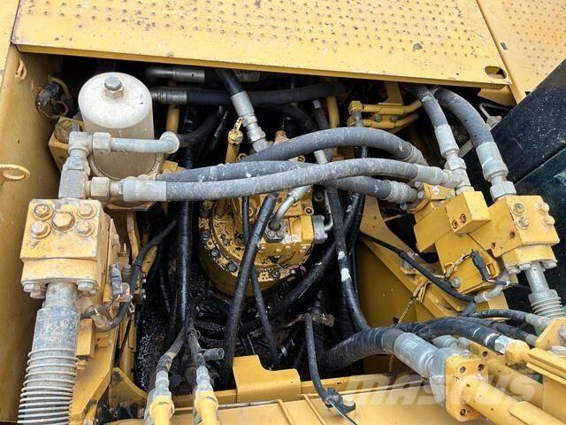 CAT 329DL Beltegraver