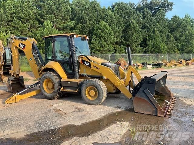 CAT 440 Traktorgravere