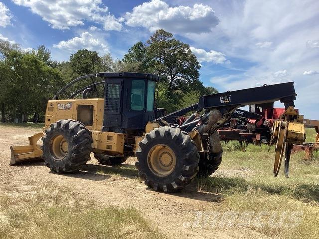 CAT 525D Stammelunner