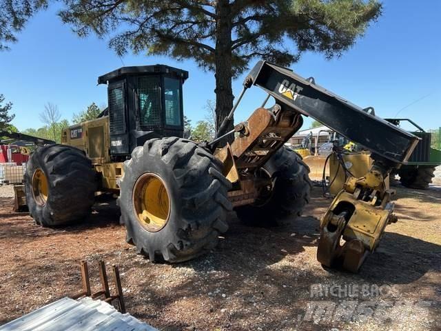 CAT 535D Stammelunner