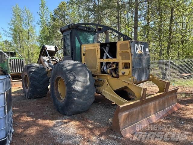 CAT 535D Stammelunner