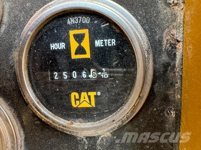 CAT 583H Rørutleggere