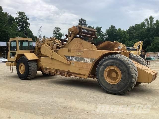 CAT 615C Veiskrape