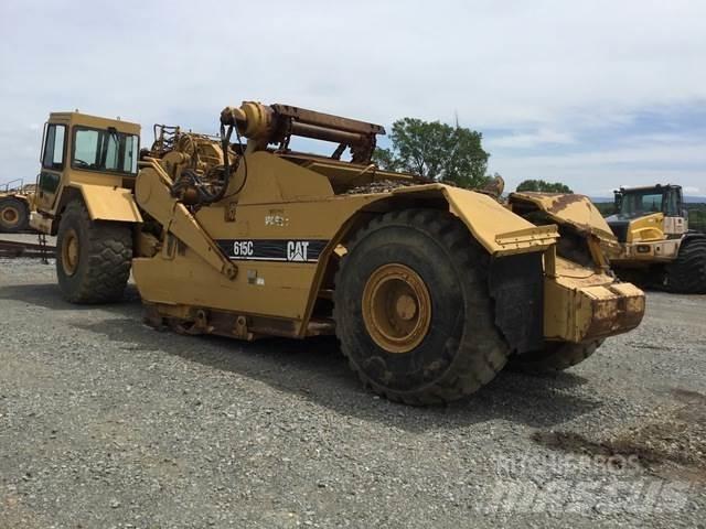 CAT 615C Veiskrape