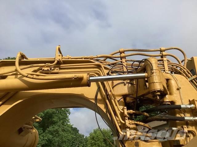 CAT 615C II Veiskrape