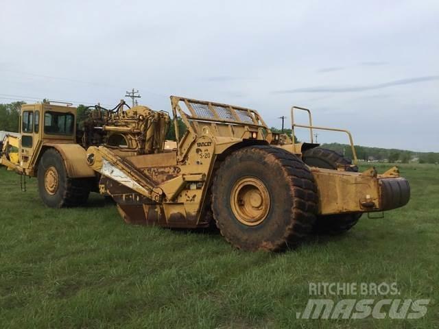 CAT 621G Veiskrape