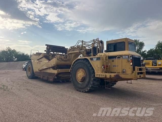 CAT 623G Veiskrape