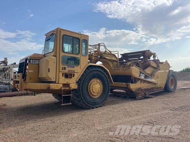 CAT 623G Veiskrape
