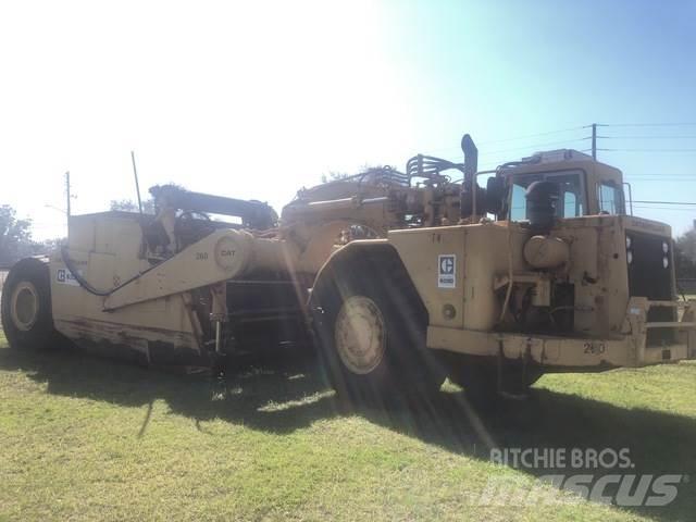 CAT 633D Veiskrape