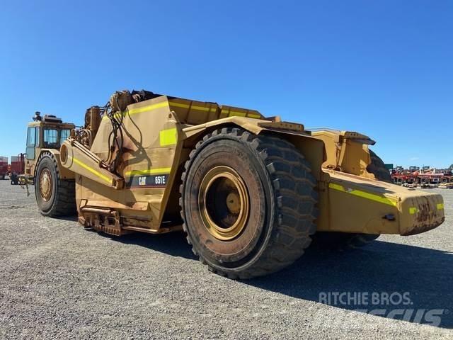 CAT 651E Veiskrape