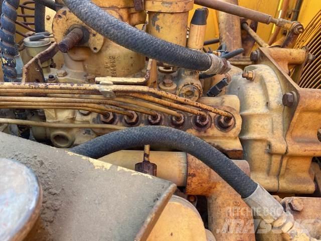 CAT 651E Veiskrape