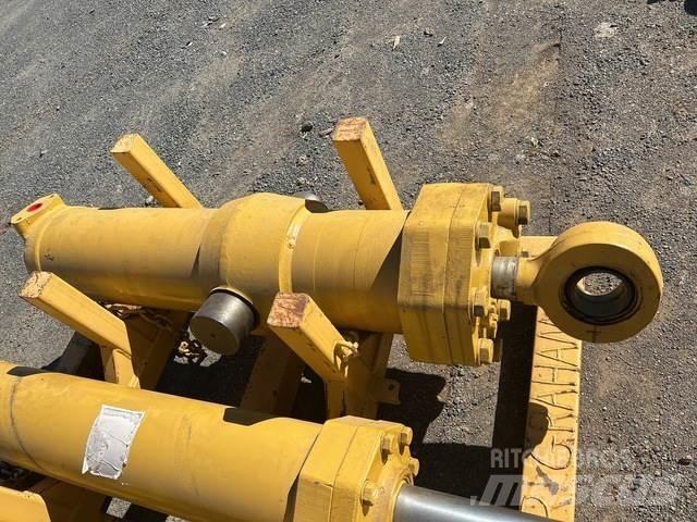 CAT 657E Transport - Annet