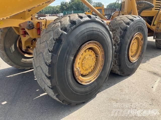 CAT 725 Rammestyrte Dumpere