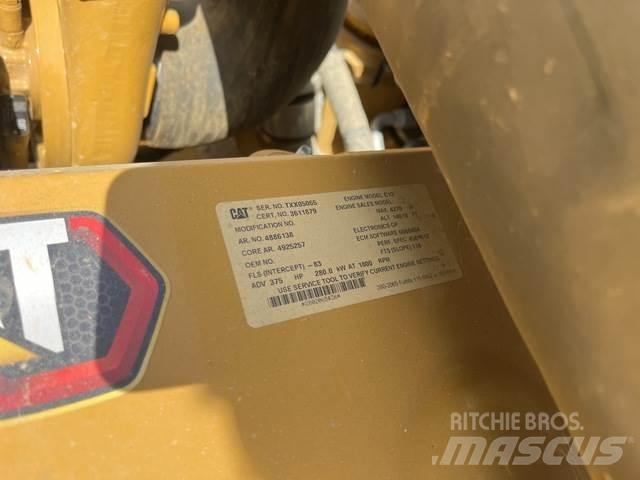 CAT 730 Rammestyrte Dumpere