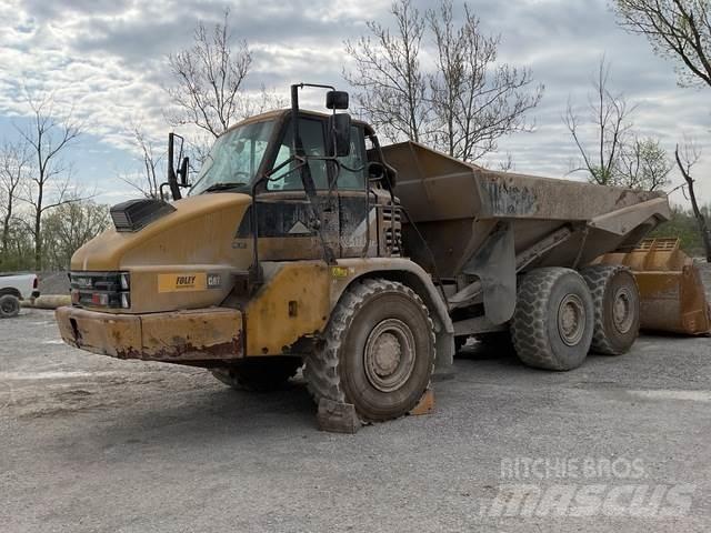 CAT 730 Rammestyrte Dumpere