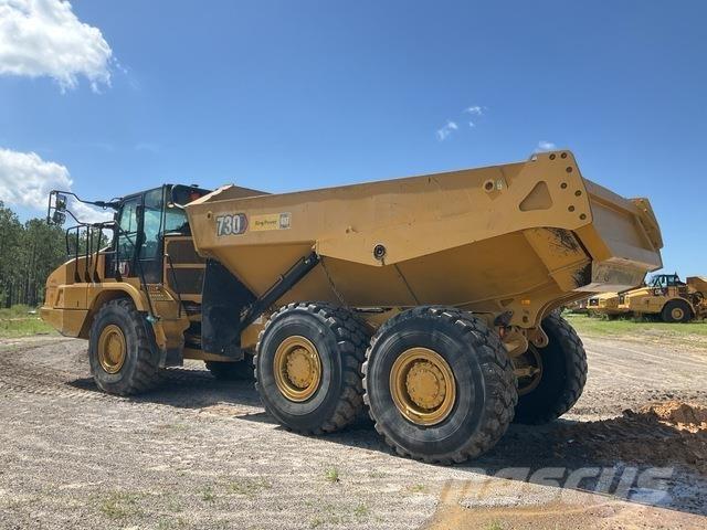 CAT 730 Rammestyrte Dumpere
