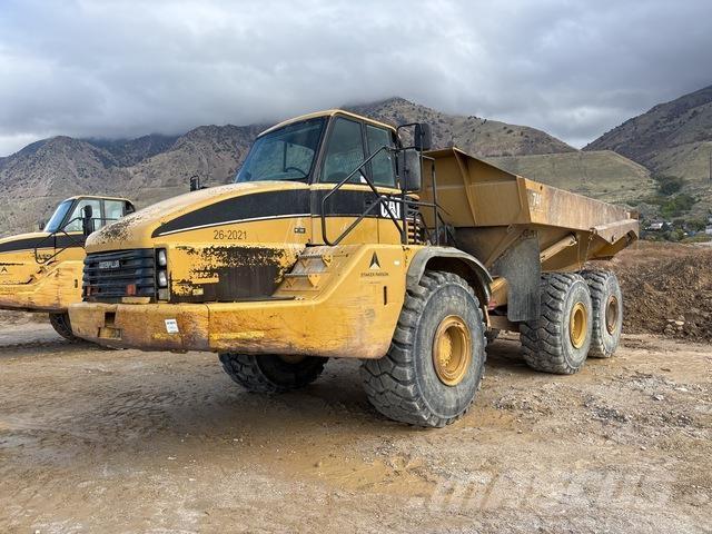 CAT 740 Rammestyrte Dumpere