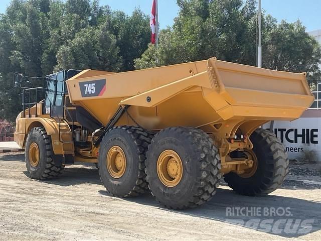 CAT 745 Rammestyrte Dumpere