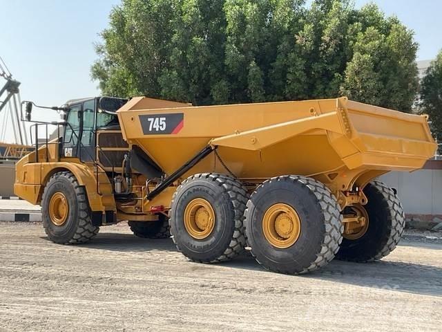 CAT 745 Rammestyrte Dumpere