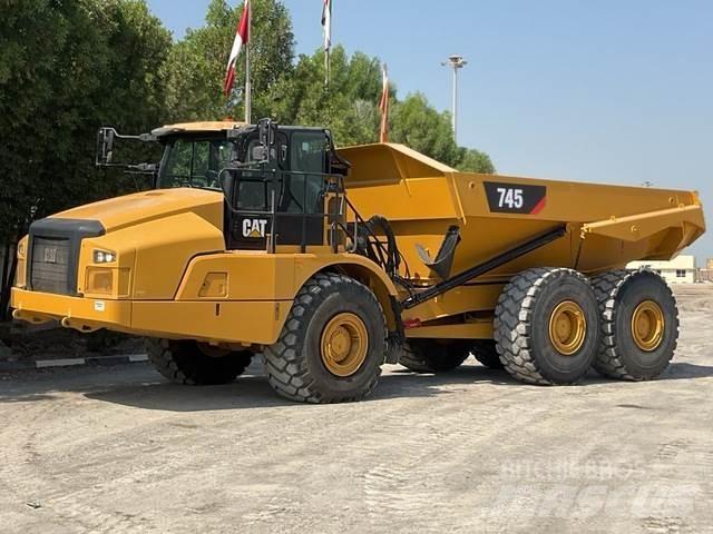 CAT 745 Rammestyrte Dumpere