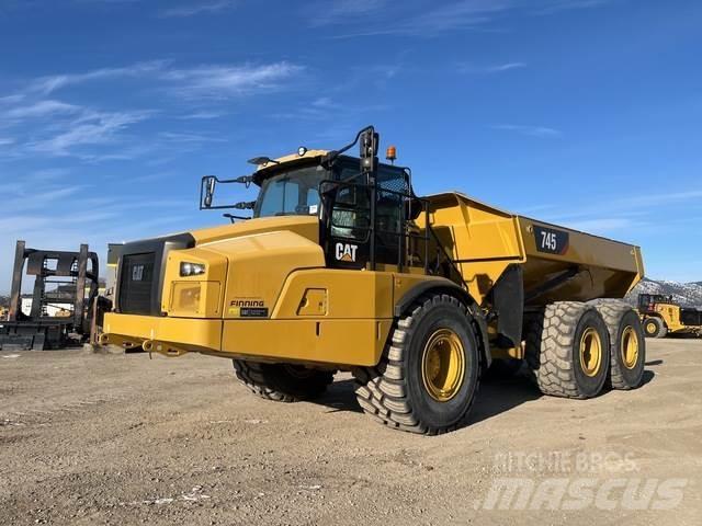 CAT 745 Rammestyrte Dumpere