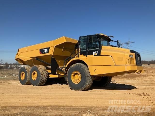 CAT 745 Rammestyrte Dumpere