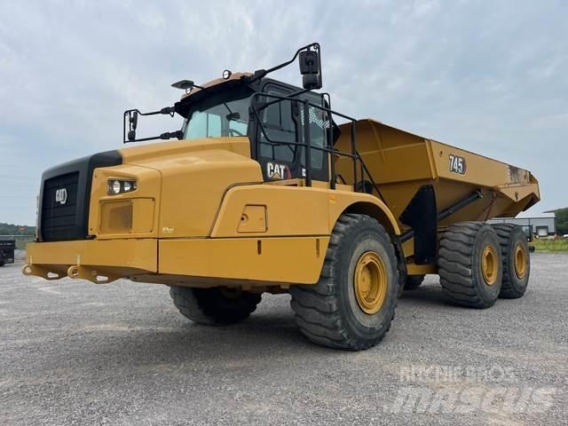 CAT 745 Rammestyrte Dumpere