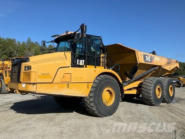 CAT 745 Rammestyrte Dumpere