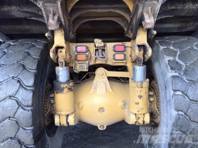 CAT 775B Rammestyrte Dumpere