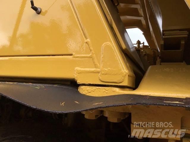 CAT 775E Rammestyrte Dumpere