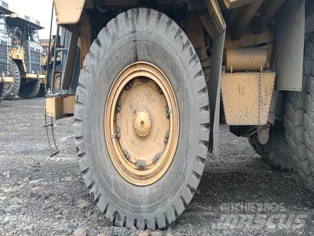 CAT 777E Rammestyrte Dumpere