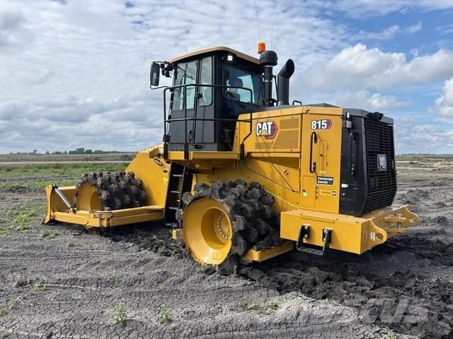 CAT 815 Hjullaster til komprimering