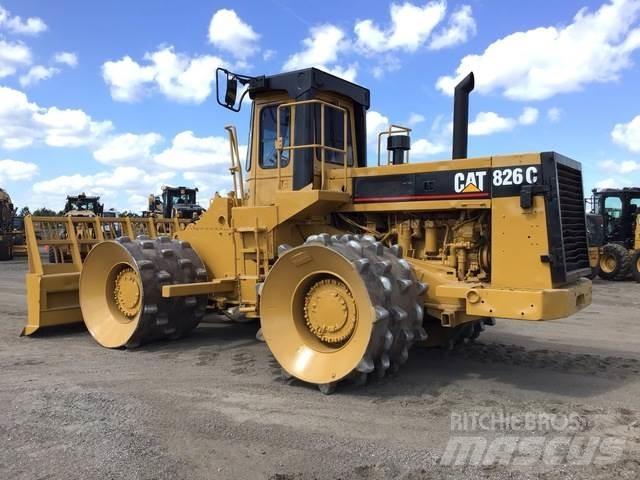 CAT 826C Hjullaster til komprimering