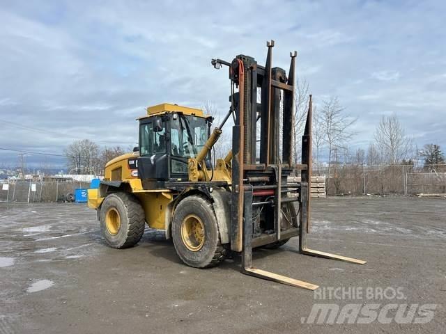 CAT 938K Terrenggående gaffeltruck