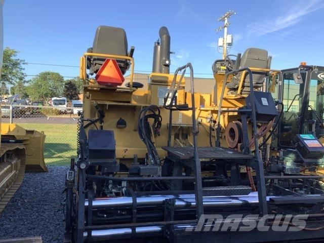 CAT AP-1000D Asfaltutleggere