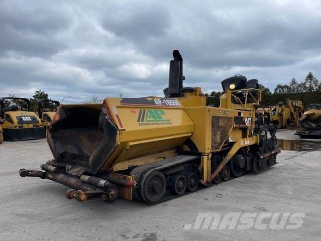 CAT AP-1055D Asfaltutleggere