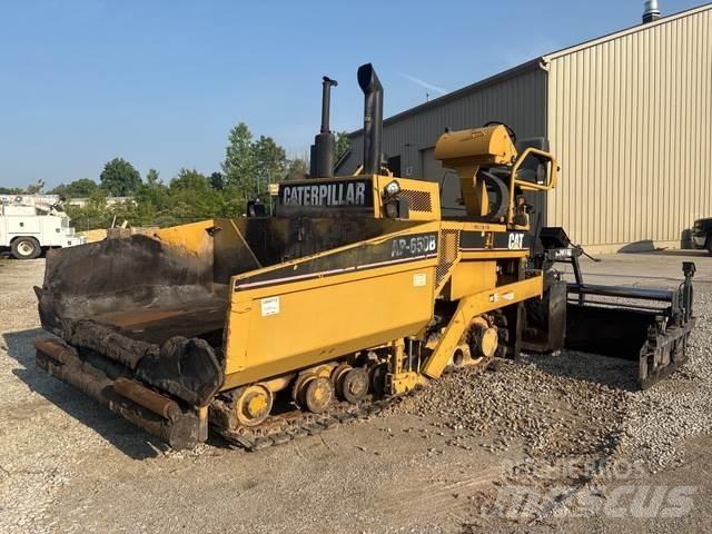 CAT AP-650B Asfaltutleggere
