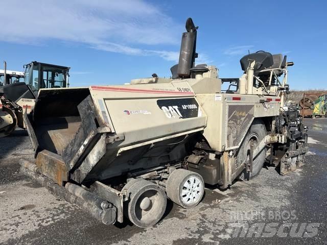 CAT AP1000D Asfaltutleggere