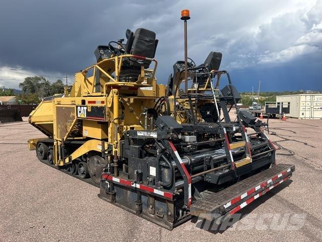 CAT AP1055D Asfaltutleggere