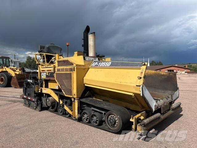 CAT AP1055D Asfaltutleggere