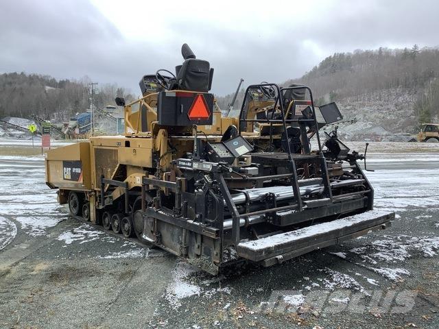 CAT AP1055D Asfaltutleggere