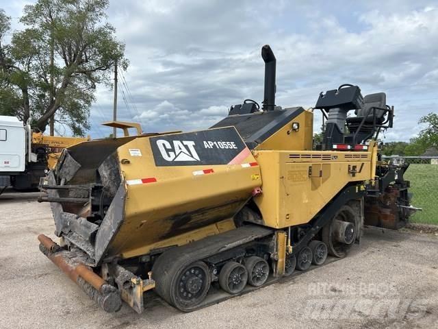 CAT AP1055E Asfaltutleggere
