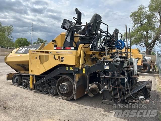 CAT AP1055E Asfaltutleggere